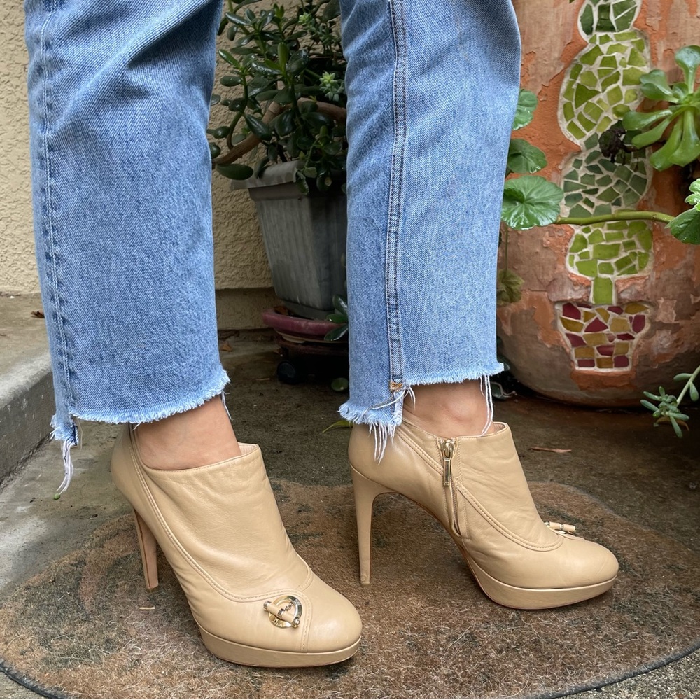 Dark cream/gold Christian Dior all leather booties - Picture 3 of 16